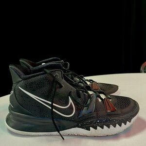 Nike Black and White High-Top Sneakers Kyrie 7TB Basketball Shoes